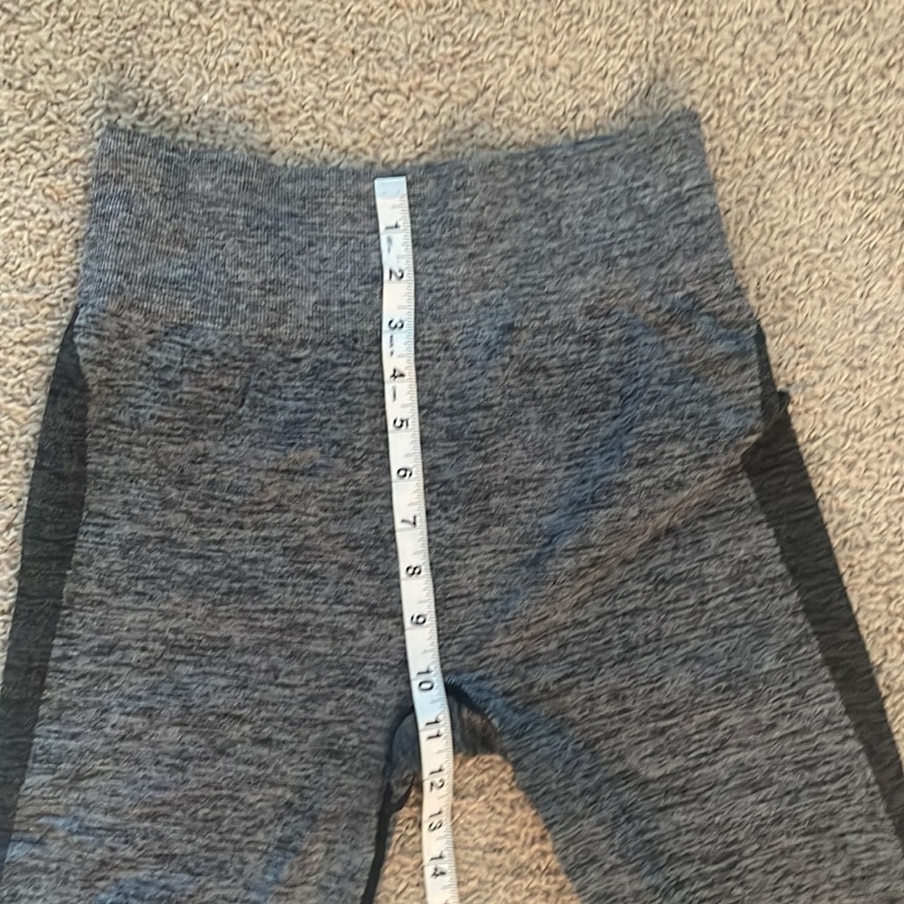Victoria’s Secret Pink Gray Seamless Leggings Size Large - Picture 6 of 6